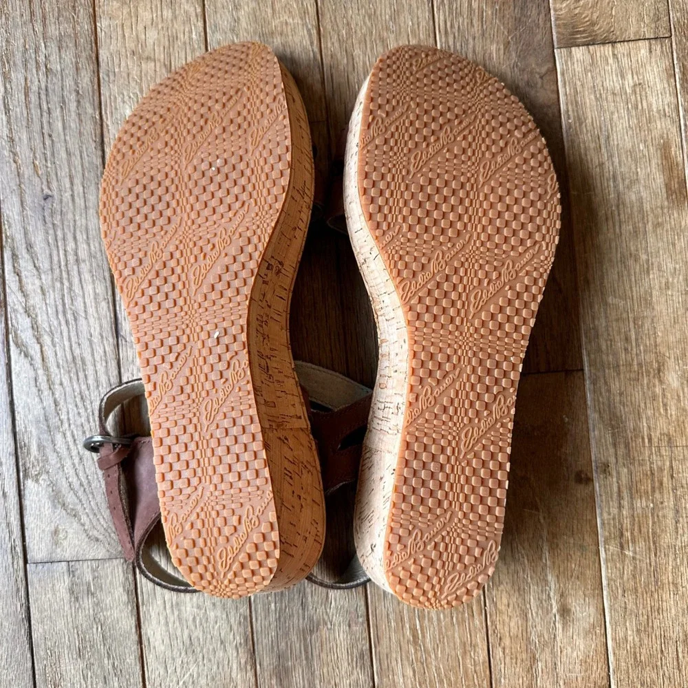 Eddie Bauer Strappy Wedge Sandals Womens 9 Leather Cork Platform Brown Casual